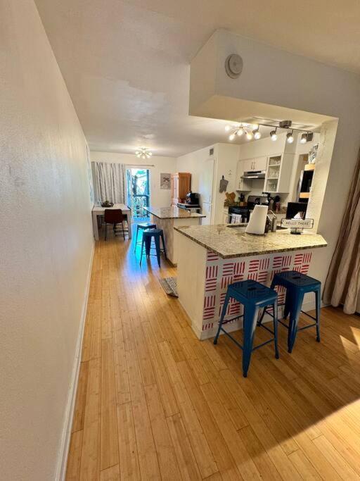 2 Bed With Pool And Creek Views Near Congress Ave Apartment Austin Exterior photo